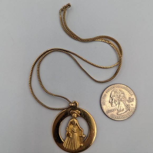 Avon Mrs. Albee Pendant 10K Gold Filled On 14K GF Flat Curb Chain 15" Vintage - Picture 7 of 13